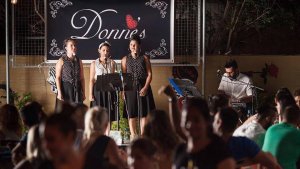 Κύπρος : Donne's & the Crew: Jazz - Swing διασκευές