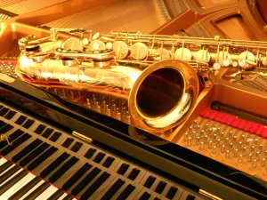 Cyprus : Jazz Concert with piano and saxophone