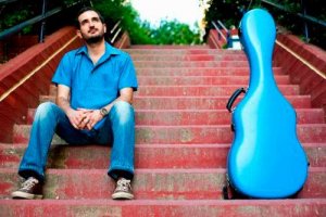 Κύπρος : Ελληνική Μουσική για κιθάρα με τον Νίκο Ζάρκο