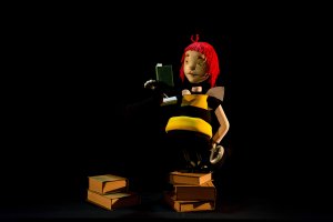 Cyprus : Sofia the Bee