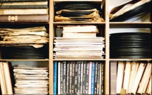 Cyprus : Second Hand Book and Vinyl Market