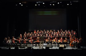 Cyprus : Christmas - Music School of Limassol