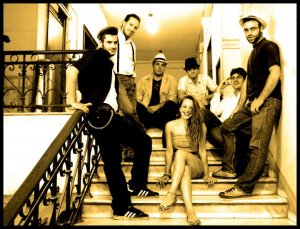 Cyprus : The Speakesies swing band